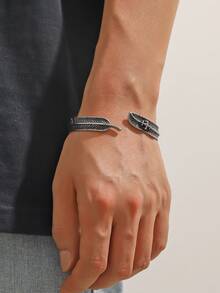 1pc Fashionable Retro Flowing Feather Bracelet For Men - Antique Silver - View 6