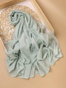 1条高品质纯色柔软透气粘胶纤维头巾，适合日常搭配长袍或连衣裙佩戴