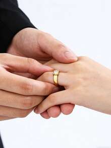 TONSI 1枚奢华简约高端浪漫18K镀金不锈钢方形宝石戒指，结婚戒指，情侣戒指，送给朋友、情侣、情人节的礼物，情侣珠宝礼盒