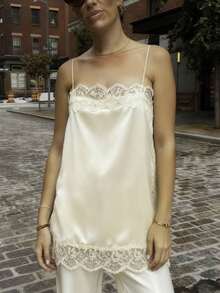 Women Y2k Lace Camisole Top Satin Square Neck Side Split Cami Silk Sleeveless Spaghetti Strap Loose Going Out Tank Backless Nightgown Sleepwear Sliky Short Wedding Nightgown,Party Streetwear,Rave Outfit,Club Outfits,Beach Vacation Outfits,Summer Going Out Tops,Spring Break Outfits,Country Concert Outfit - 香檳色 - 查看 3