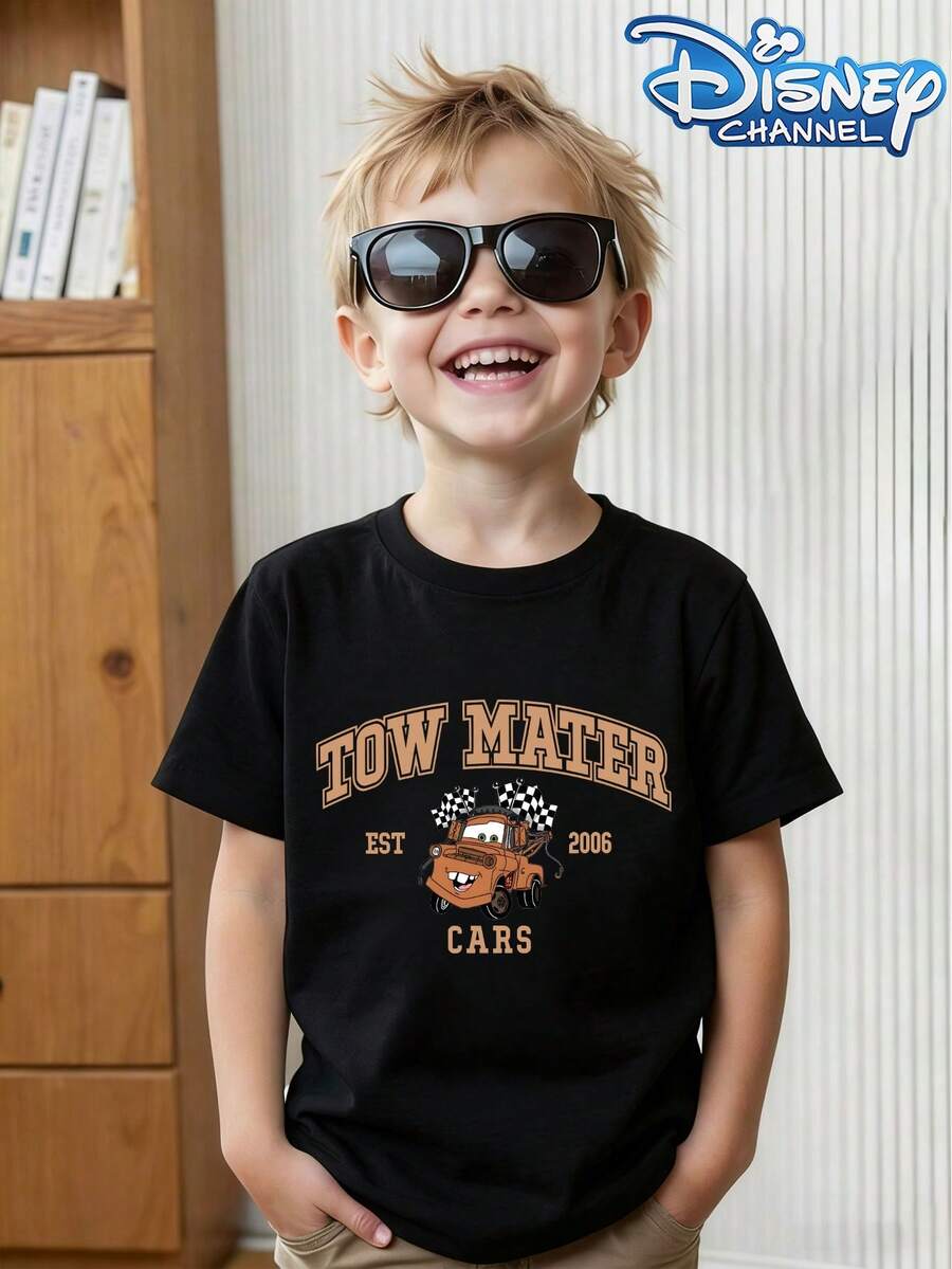 This Disney Cars-Themed T-Shirt Featuring Mater The Tow Truck Is Perfect For Boys And Girls To Wear During Summer Holidays, Parties, Meals, Outdoor Activities, And Travel, And Makes A Great Gift For Children Visiting Disneyland. - màu đen - Xem 1