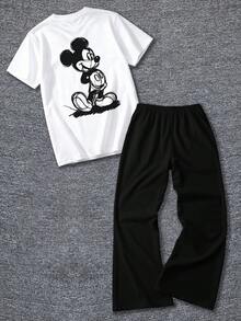 Disney Graphic Tee.A White Short-Sleeved T-Shirt Printed With A Sketch-Style  Mouse Design And A Pair Of Loose, Casual Black Trousers – Essential Fashion Items For Spring And Summer! - 黑與白 - 查看 3