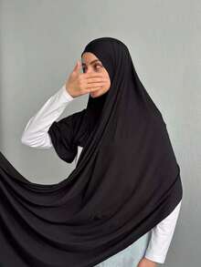 1条柔软透气、不易起球的穆斯林头巾，可快速系结，适合全年日常佩戴。 - 卡其色 - 查看 5