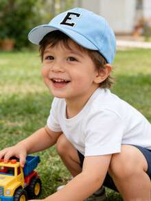 1顶可调节A-Z字母婴儿棒球帽，适合公主女孩旅行、户外活动和日常佩戴，生日礼物