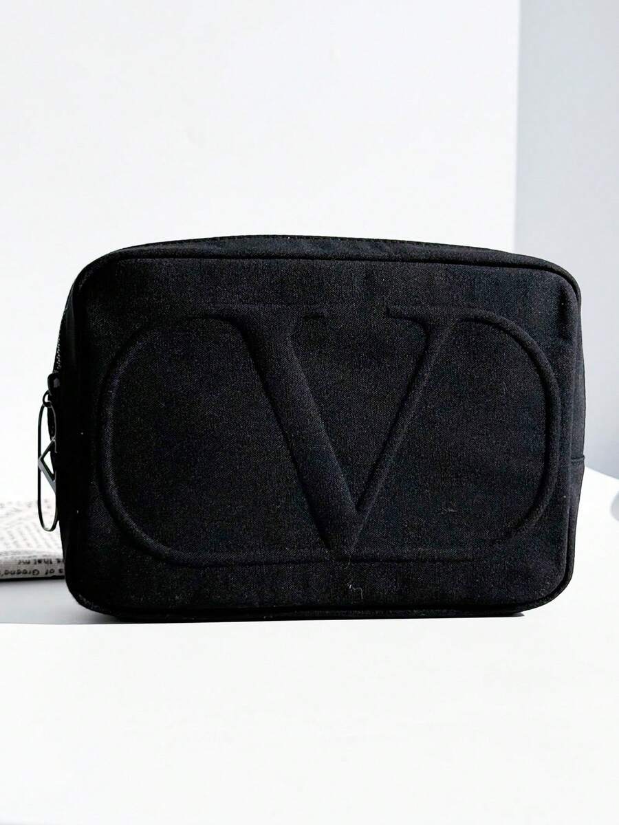 Valentino 黑色手持化妆包/粉色丝绒帆布手提袋/心形磁扣镜 - 黑色化妝包 - 查看 1