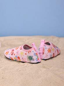 1 Pair Kids Outdoor Beach Shoes, Cute Pattern Soft Bottom Lightweight Breathable Beach, Water, Swimming, Trekking Elastic Socks Shoes For Boys & Girls - Pink - View 3