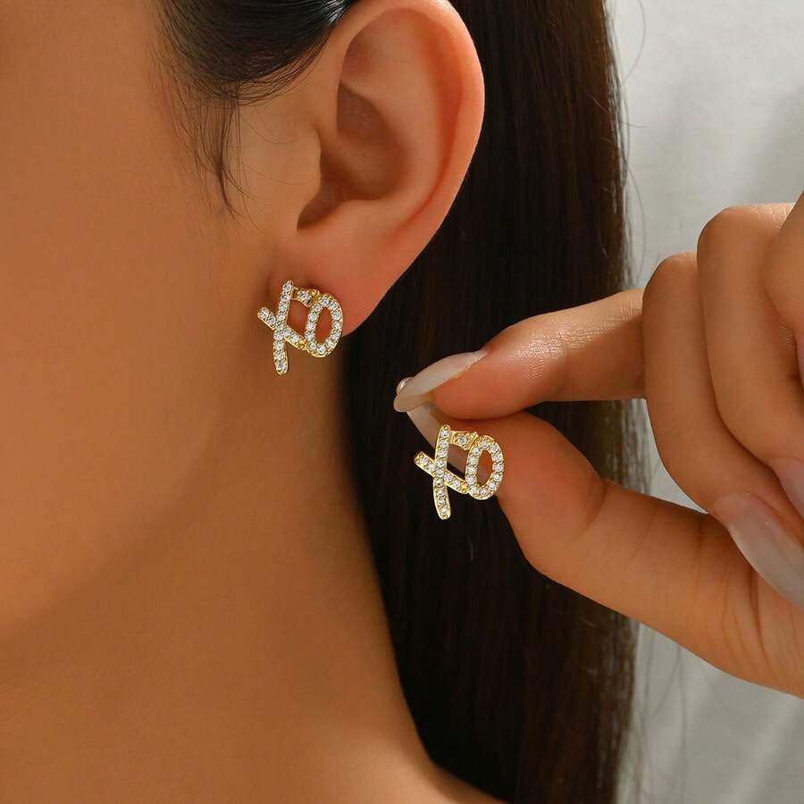 1 Pair European & American Style Women's Geometric XO Letter Design Earrings, Versatile Earring Jewelry, Perfect For Valentine's Day And Holidays - Gold - View 1
