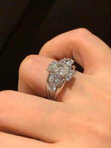 rundraw 1枚斋月必备新款几何立方氧化锆多层奢华铜金/银色可调节戒指，适合女性佩戴，适合派对、日常装扮，是节日和周年纪念日送给朋友和爱人的最佳礼物。 - 鋯石戒指 - 查看 7