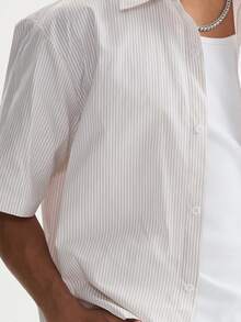 Camisa de botones holgada y cuadrada con rayas para hombres - Blanco - Ver 5