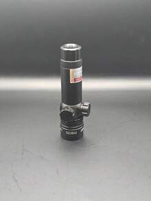 Laser o puntero táctico verde diseñado para la precisión policial y deportes al aire libre. - Funciona a Pilas - Ver 4