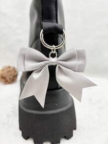 1对灰色丝带蝴蝶结吊坠鞋扣装饰，适用于项链、包包、钥匙扣装饰、DIY配件 - 灰色 - 查看 3