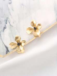 5 Pairs Luxury Geometric Faux Pearl Stud Earrings, Delicate Minimalist Floral Earring Set, Suitable For Women's Daily And Holiday Wear