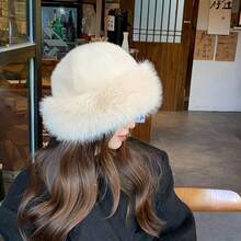 An Elegant White Knit Hat, Perfect For Winter Wear. Made Of Soft Fleece, It's Windproof And Warm. The Brimless Design Is Simple And Versatile, With An Elasticated Fit, Suitable For Matching Outfits, Photoshoots, Outdoor Activities, And More. A Party Hat, Valentine's Day Gift, Or Christmas Present. - 紫色 - 查看 3