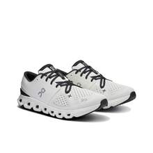 ON 男士 Cloud X 4 运动鞋 男士跑步鞋