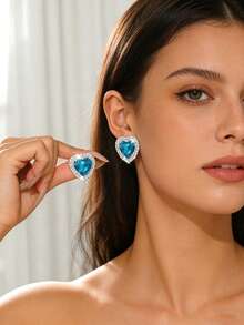 一对心形耳环，镶嵌红色水晶水钻，闪亮派对配饰，适合情人节庆祝活动和正式场合 - 彩色 - 查看 13