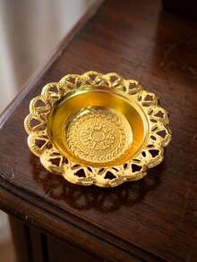 1Pc/Set Textured Crescent-Shaped Cup-Style Candle Holder. It Is Made From A Material With A Stone-Like Texture. The Overall Design Presents A Simple And Rustic Style, Featuring A Crescent-Shaped Stand Paired With A Cup-Shaped Candle Seat, And A Surface With Natural, Mottled Texture Details. Suitable For Home Decoration During Islamic Religious Holidays Such As Eid Al-Fitr And Eid Al-Adha - Multicolor - View 15