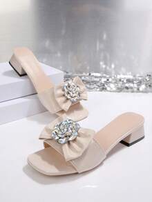 Giày sandal cao gót mũi vuông kiểu Pháp đính đá, nơ, gót chunky, quai ngang, kiểu dáng mới, đa năng, dành cho mùa hè. - Màu be - Xem 3