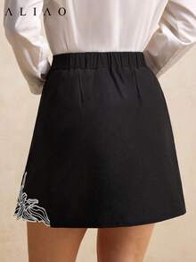 High Waist Floral Embroidery Elegant A-Line Skirt - Black - View 5