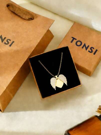 TONSI 1pc Luxury Personalized Fashion Romantic Delicate 18K Gold Plated Stainless Steel Inlaid Openable Wings Heart Pendant Necklace Gift Box, Minimalist Versatile Choker Necklace, Gift For Friends, Lovers, Valentine's Day, Couple Jewelry Gift Set