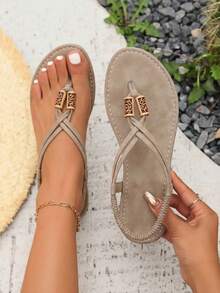 Women's Fashion Versatile Round Toe Strap Beaded Flip Flops, Comfortable Solid Color Beach Holiday Style Flat Sandals, Spring/Summer - Grey - View 1