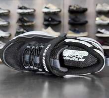 Skechers 男童鞋輕便透氣防滑運動鞋 休閒爸爸鞋 - 黑與白 - 查看 9