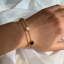 1条双层四叶草手链，黑白配色，优雅奢华，适合日常佩戴和派对场合，精美礼品