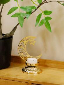 1Pc/Set Star And Moon Carved Candle Holder. The Candle Holder Is Made Of Metal And Is Decorated With A Combination Of Crescent Moons, Five-Pointed Stars, And Intertwined Floral Carvings. Its Style Blends A Star And Moon Theme With Vintage Carved Patterns. - Multicolor - View 2