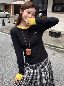 撞色字母镶嵌撞色细边度假上衣 - 黑色 - 查看 3