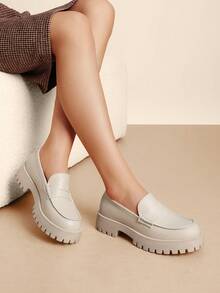 Women Platform Loafers 1.57-Inch Chunky Mid-Heel Flatform Loafer Round Toe Versatile Classic Casual Slip On Shoes, 2026 New Spring Summer Shoes - 米色 - 查看 4