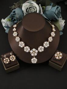 3件套奢华珍珠花朵巴洛克风格新娘首饰套装 - 1条项链、1对耳环、1枚戒指，优雅婚礼首饰，女士礼物 - 白色 - 查看 4