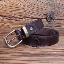 深棕色真皮腰带，搭配复古黄铜扣，精美礼盒包装。做工精湛，优雅低调。适合情人节、斋月礼物以及休闲牛仔装扮。这款复古风时尚配饰可轻松提升您的整体造型。 - 彩色 - 查看 4