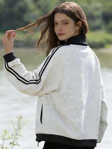 女士条纹立领拼接撞色运动夹克，适合户外活动和日常穿着，四季皆宜，春季款 - 灰色 - 查看 3