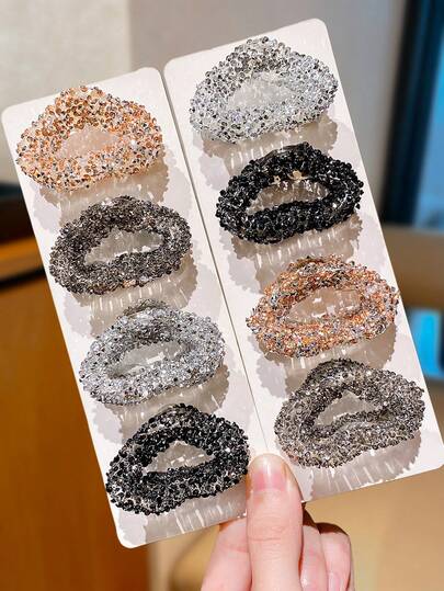 4/8个装水钻唇形发夹，多色全镶钻唇形设计，适合中长发，适用于派对、约会、个人风格、优雅发型等场合。水钻材质提升奢华感，唇形设计增添时尚个性。多件装涵盖多种风格，独特的奢华配饰，轻松提升时尚精致造型。可作为特色配饰，满足多种场合的装饰需求。女士发饰 优雅发爪 时尚发夹