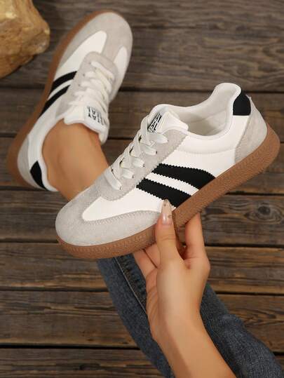 Zapatillas deportivas de mujer con estampado de leopardo, versátiles y casuales, con suela de goma suave y duradera, cómodas y transpirables, calzado deportivo ligero y con parches de diseño llamativo