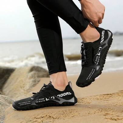 Giày đi nước in chữ unisex, phù hợp cho các cặp đôi, đi biển, nghỉ mát, cắm trại, dự tiệc. Giày đi nước mùa hè cho nữ, giày đi chân trần ở công viên nước, giày bơi nhẹ với đế cao su mềm và bền, giày mùa hè thoải mái cho nữ.