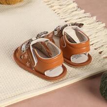 A Pair Of Baby Girl Shoes With Embroidered Bow And Hook And Loop Closure Design, Cute Floral Flat Sandals Suitable For Summer Bohemian Style, As A Gift At A Banquet Or Party - Brown - View 4