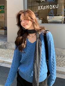 V领麻花针织长袖毛衣