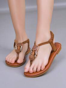 1双女童平底凉鞋，2026新款波西米亚风简约人字拖，速干沙滩凉鞋，适合日常和上学穿着 - 棕色 - 查看 3