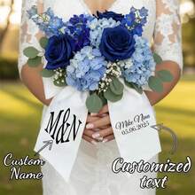 1件定制花束，7.5厘米宽丝带蝴蝶结，字母图案，适用于舞会、婚礼、伴娘、返校节、毕业典礼、情人节花束装饰 - 彩色 - 查看 2