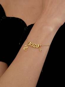 Customized Minimalist Fashionable Elegant Personalized Initial Zirconia Sparkling Accessory Numeral Bracelet, Vintage, Minimalist, Unisex, Casual, Customized, Personalized, Unique, Ideal Gift For Him/Her, Boyfriend, Girlfriend, Dad, Family, Friends, Son, Mom, Daughter, Grandparents, Suitable For Anniversary, Birthday, Daily Wear, Wedding, Graduation, Prom, Party - Gold - View 3