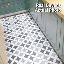 全新易清洁自粘花纹地砖，自粘耐磨加厚防水防滑，适用于翻新和覆盖浴室、厨房和阳台等场所的难看地面。 - 3313 - 查看 5