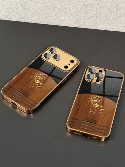 1pc Vintage Wooden Grain & Golden Horse Texture Electroplated Glass Phone Case With Lens Protector, Compatible With Iphone 17 Pro Max/17/17 Pro/16 Pro/16 Pro Max/13/15 Pro/14/16/15 Pro Max/12/13 Pro/14 Pro Max, Fashionable Protective Case, Luxury Gift For Friends And Couples