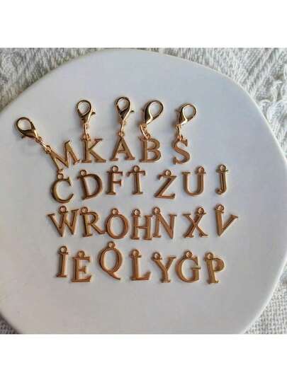 1pc 2D Flat Double-Sided 26 English Letter Lobster Clasp, Heart Letter Keychain Tag, Suitable For Bags, Wallets, Earphone Cases, Car Keys, Creative Holiday Party Gift, Friend Birthday Gift, Valentine's Day Gift