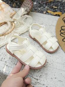 1 Pair Baby Toddler Hook And Loop Design Hollow Out Comfortable Flat Sandals, Suitable For Everyday Outdoor Wear In Summer - Beige - View 3