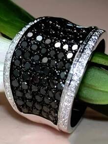 女士奢华宽版承诺戒指，时尚拉丝立方氧化锆闪亮结婚戒指，银色时尚首饰 - 黑色 - 查看 1