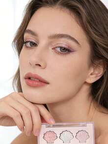 Dasique 九色美人鱼贝壳眼影盘，高显色度持久配方，适合毕业典礼、生日派对等场合，新手友好，易于上妆，纯素配方，玫瑰少女魅力色彩，圣诞礼物之选，时尚彩妆品牌，返校季、万圣节、婚礼新娘、夏季、情人节、假期等场合皆宜。 - #34 Twinkle Mermaid - 查看 7