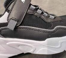 Skechers 男童鞋輕便透氣防滑運動鞋 休閒爸爸鞋 - 黑與白 - 查看 5