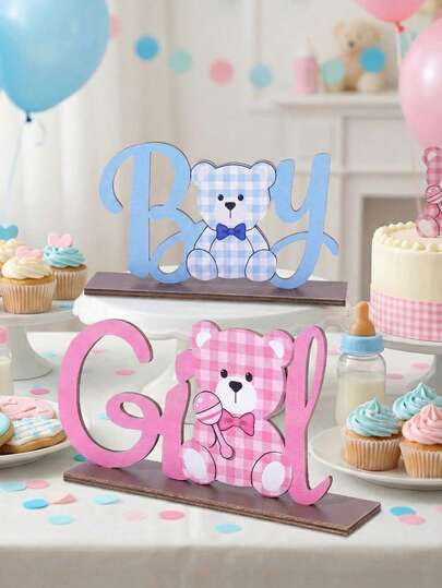 2 tấm bảng gỗ hình gấu kẻ caro dễ thương, chữ "Boy" màu xanh dương và chữ "Girl" màu hồng, trang trí dọc, vật trang trí trung tâm cho tiệc tiết lộ giới tính, trang trí tiệc mừng em bé, trang trí bàn bánh.