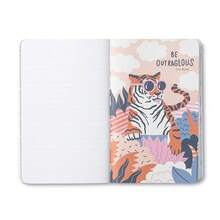 Softcover Journal - You Are Weird, Unique, And Wildly Perfect. – A Write Now Journal With 128 Lined Pages, 5″W X 8″H - 野綠 - 查看 6