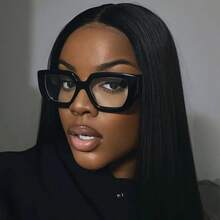 1副方形塑料框透明镜片眼镜，男女通用经典款式，适合日常生活、办公、阅读、看电视、玩游戏、手机装饰等。 - 黑色 - 查看 3